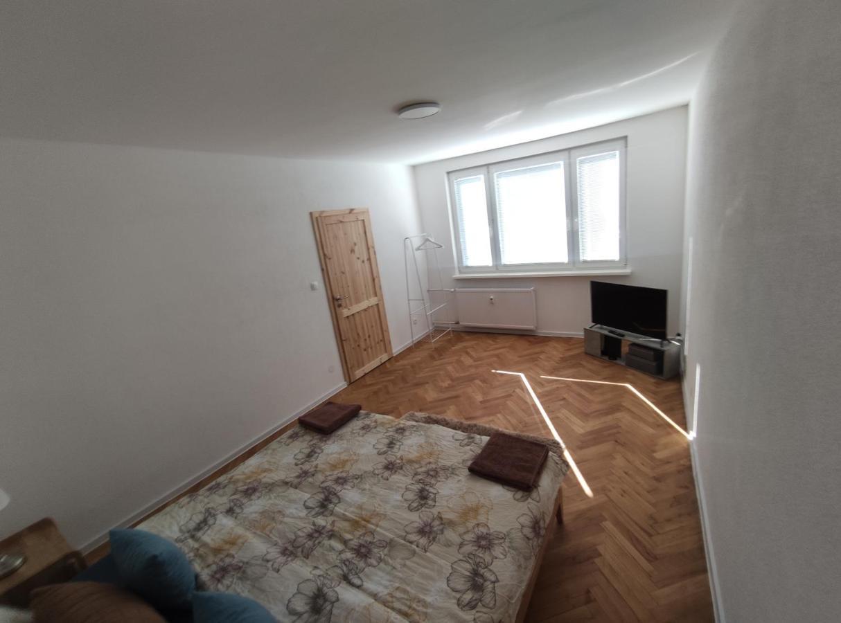 Sky Apartment Prievidza Eksteriør billede